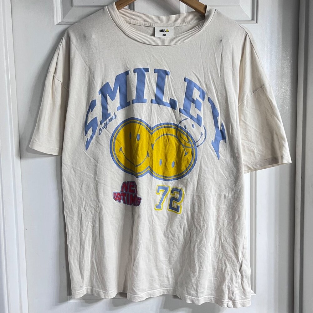 Large H&M x Smiley Graphic Tshirt